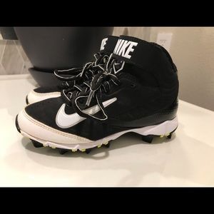 Boys Nike Baseball cleats, Sz 12 ⚾️